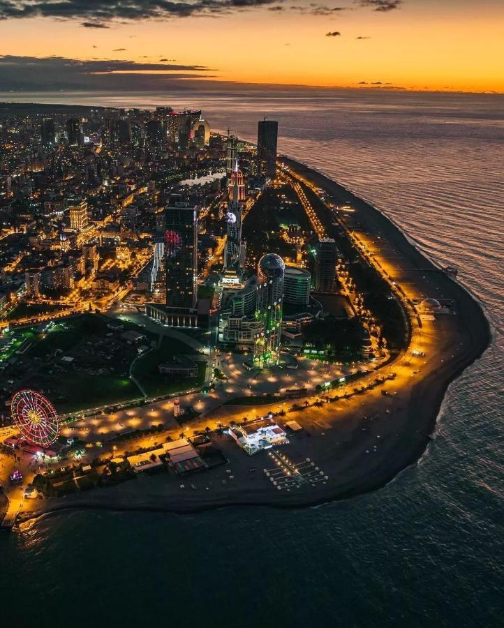 Batumi Luxury Resort & Sea View Aparthotel Exterior photo
